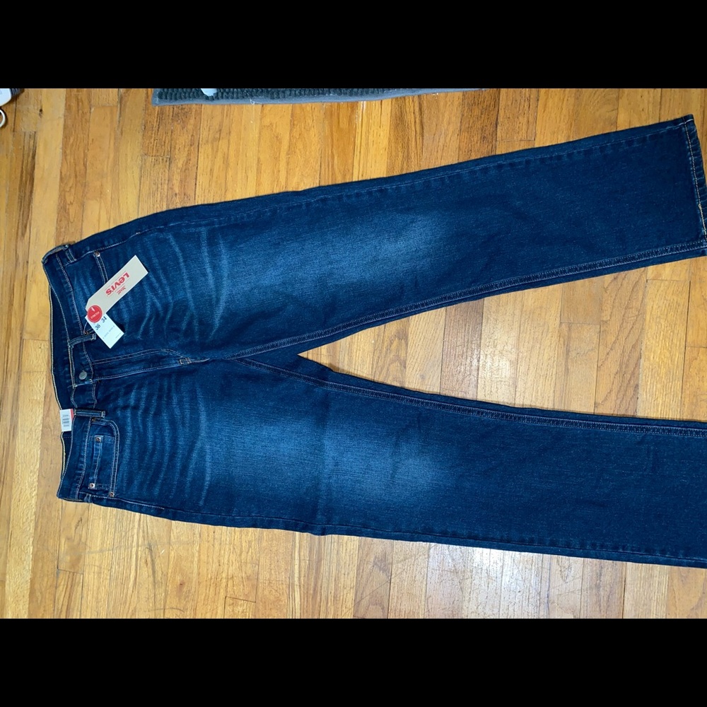 Men’s Levi Jeans with tags